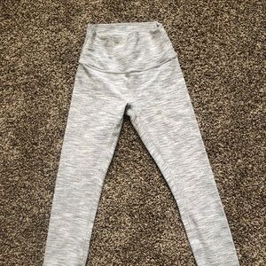 Lululemon wunder under